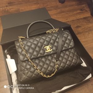 Chanel coco handle medium
